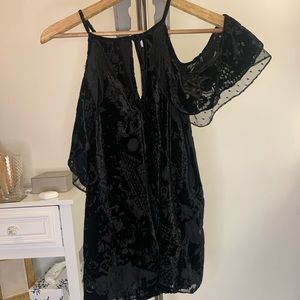 Sexy and classy black top